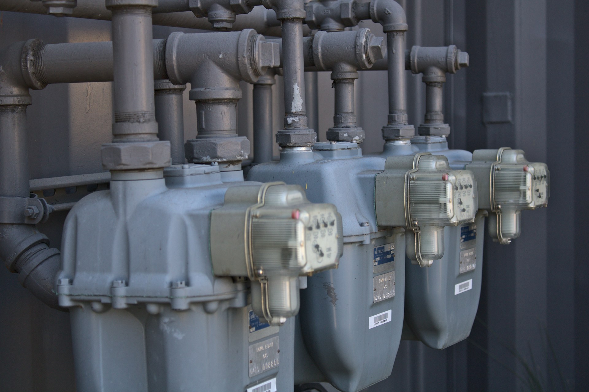 Metering logistics